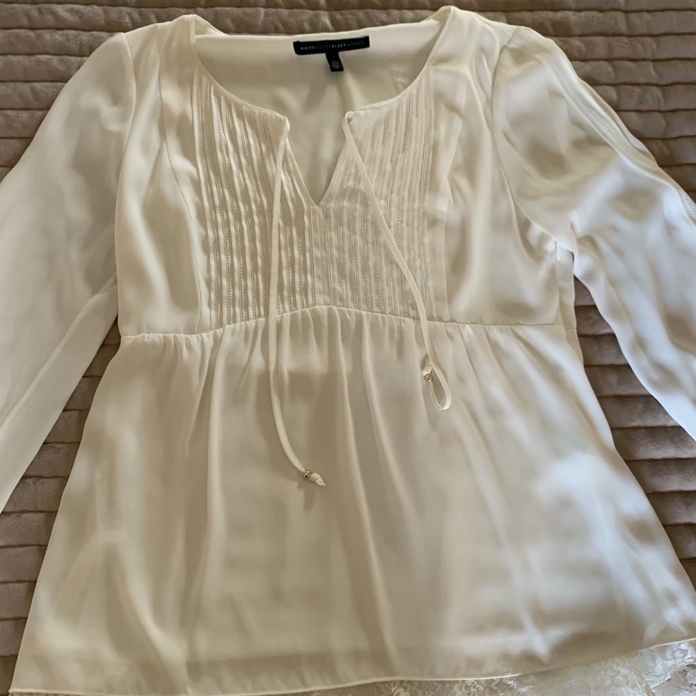 White House Black Market Top Size Small